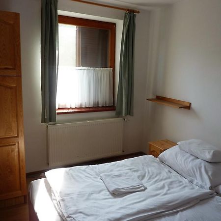 Bed and Breakfast Naspolya Panzio Es Etterem Bataapati Екстер'єр фото